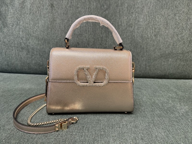 Small Vsling Handbag with Jewel Logo(22*17*9cm)-057