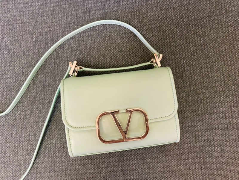 Valentino Garavani Vlogo Type Small Shoulder Bag in Calfskin(18*13*5cm)-007