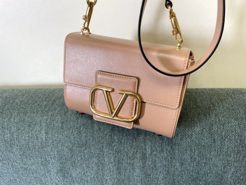 Small Stud Sign Alcove Calfskin Shoulder Bag(20*15*7cm)-058