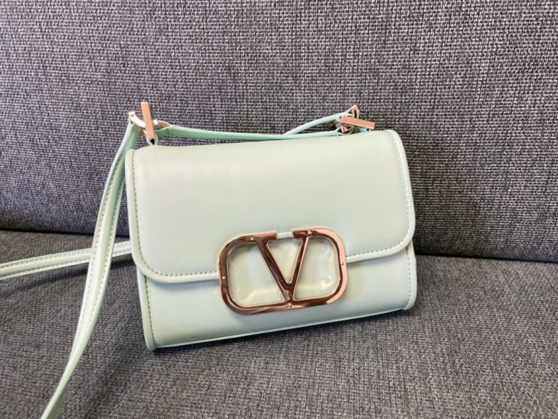 Valentino Garavani Vlogo Type Small Shoulder Bag in Calfskin(18*13*5cm)-007