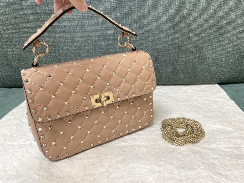 Medium Nappa Rockstud Spike Bag(23*16*6.5cm)-057