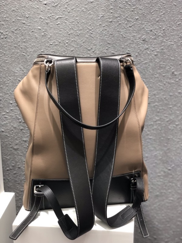 Goya Backpack in Shiny Supple Calfskin(41*37*15cm)