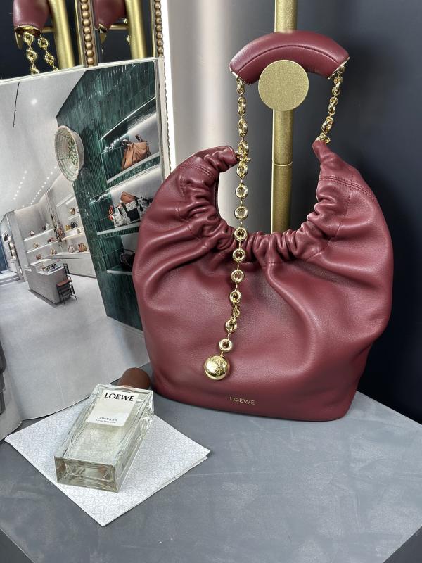 Medium Squeeze Bag in Mellow Nappa Lambskin(34*33*13.5cm)-059