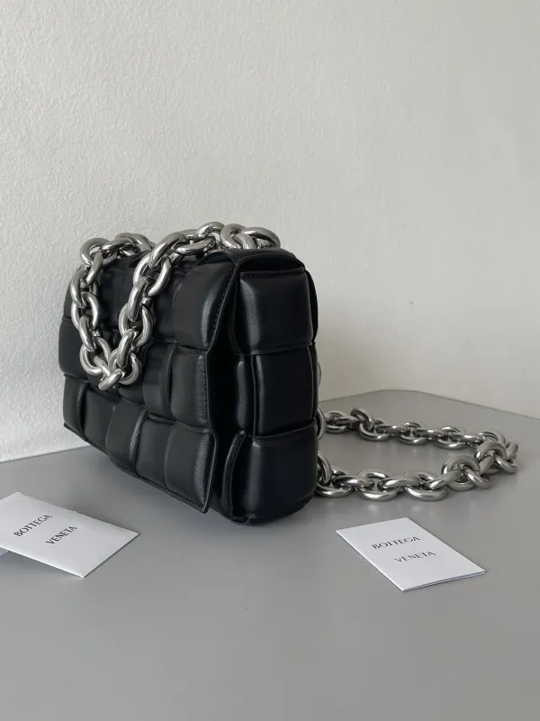 Chain Cassette Padded Intreccio Shoulder Bag(26*18*8cm)-0011