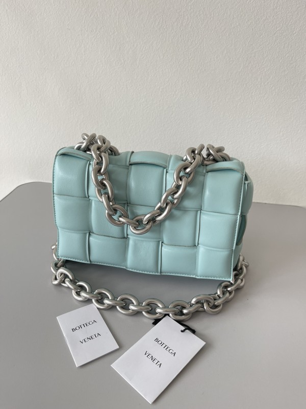 Chain Cassette Padded Intreccio Shoulder Bag(26*18*8cm)-0011