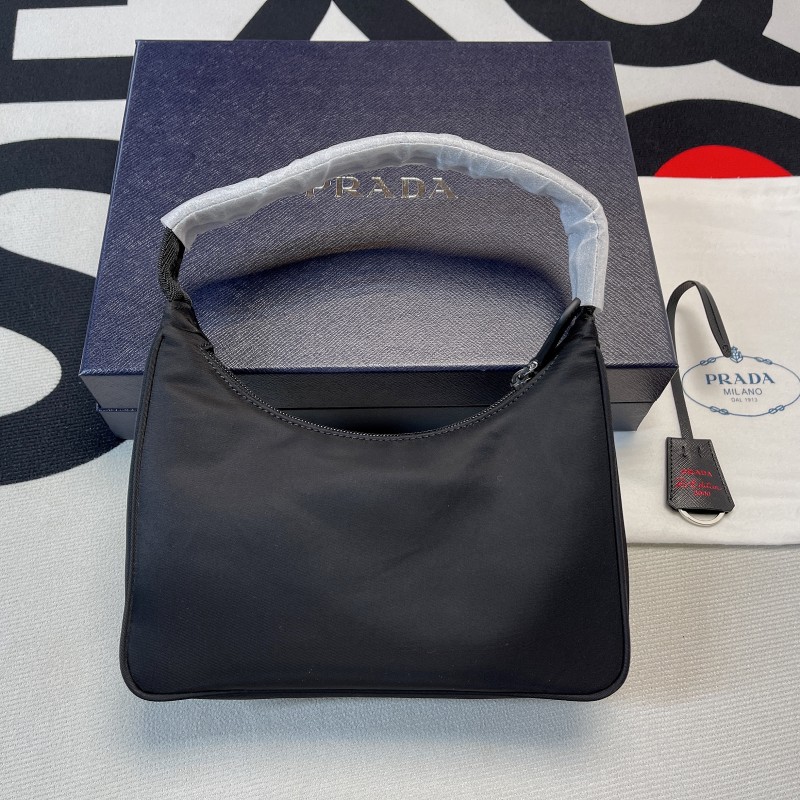 Prada Re-Edition Saffiano Leather Mini-Bag(22*18*6cm)-088