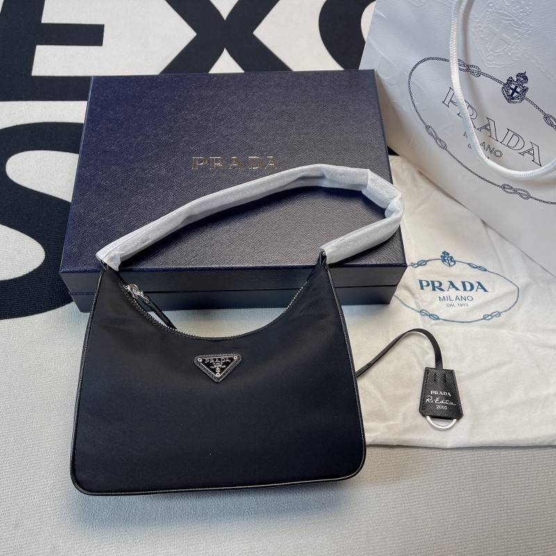 Prada Re-Edition Saffiano Leather Mini-Bag(22*18*6cm)-088