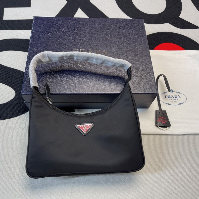Prada Re-Edition Saffiano Leather Mini-Bag(22*18*6cm)-088