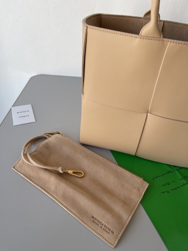 Arco Tote(36.5*24*14cm)-0301