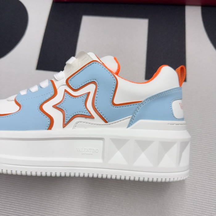 One Stud Low-Top Sneaker(Unisex)