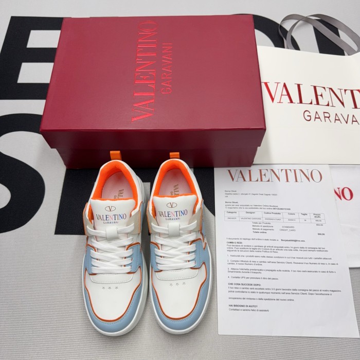 One Stud Low-Top Sneaker(Unisex)