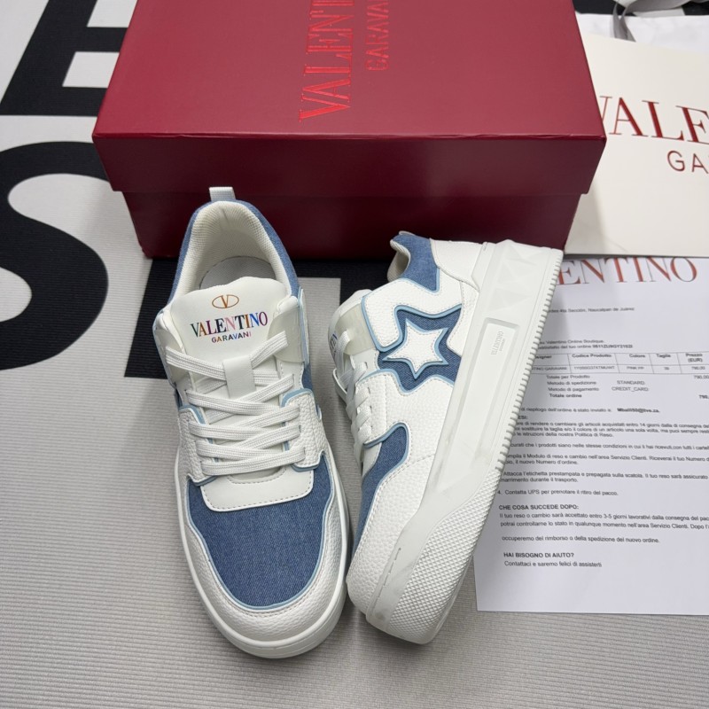 One Stud Low-Top Sneaker(Unisex)