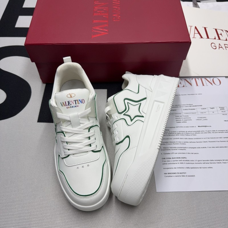 One Stud Low-Top Sneaker(Unisex)