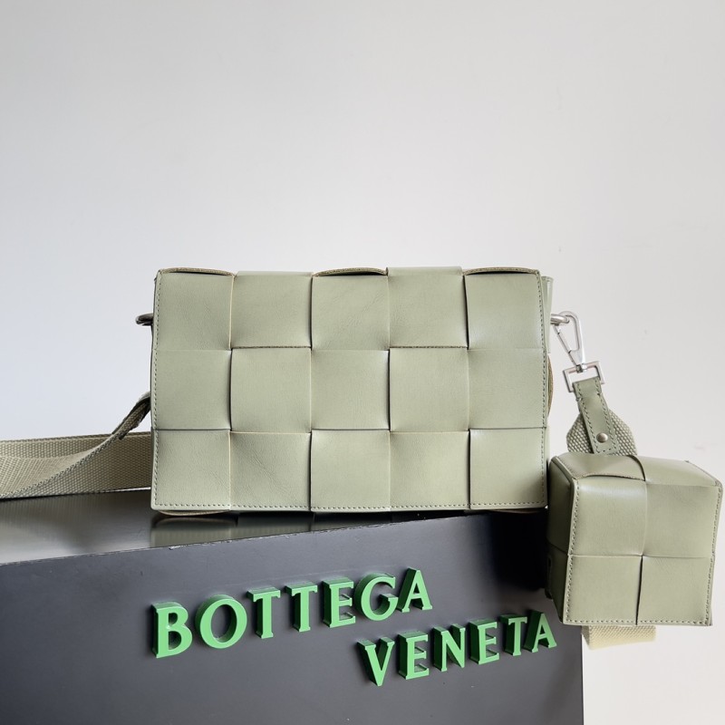 Cassette With Versatile Strap(23*15*5cm)-0201