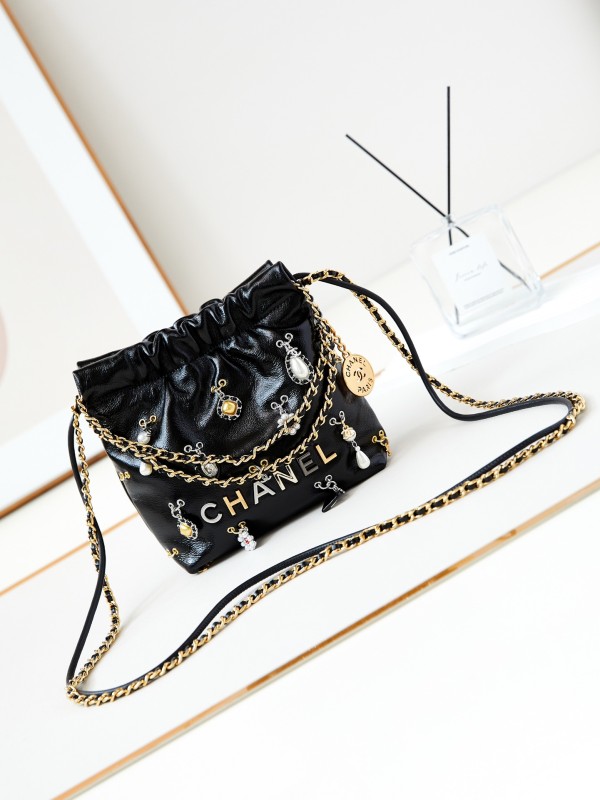 CHANEL 22 Mini Handbag(20*19*6cm)-037