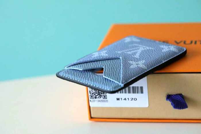 Porte Cartes Magnet Taiga “9.5*6.5*CM” 071