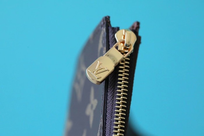 Victor Wallet  “11*7.5*2CM” 081