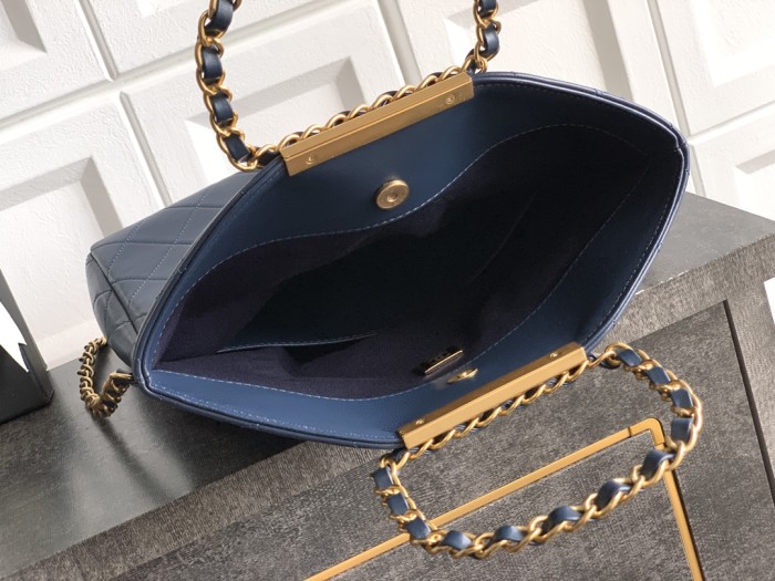 25K Large Shopping Bag with Chain Handle “28x20x6.5cm”-0301 =AS6360