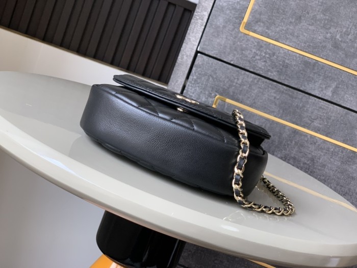 25K Mini Half-Moon Bag with Handle “14x16x6.5cm”-007 =AS5853