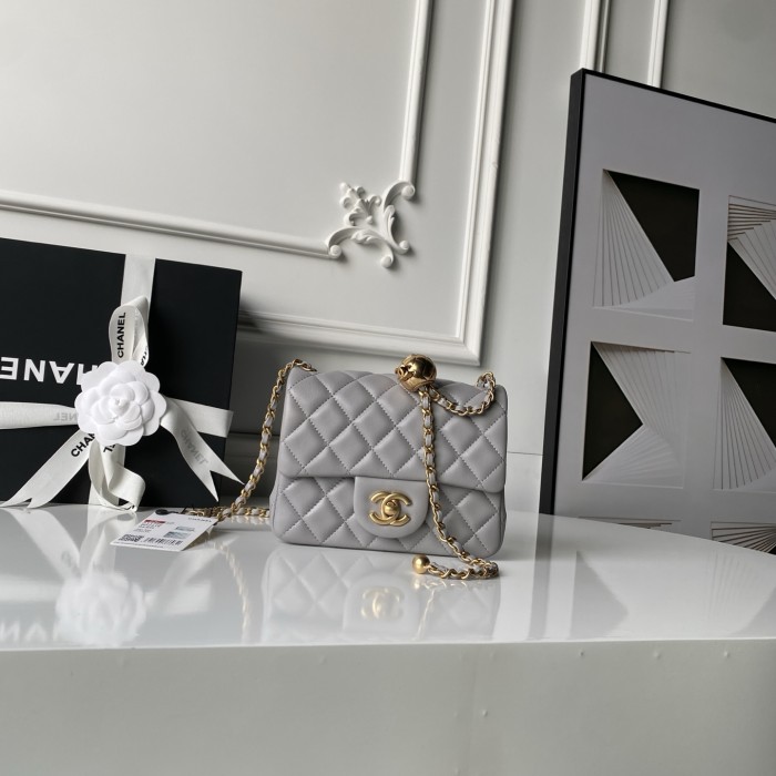 25C Mini Classic Flap Bag with Pearl Crush “17cm”-036 =AS1786