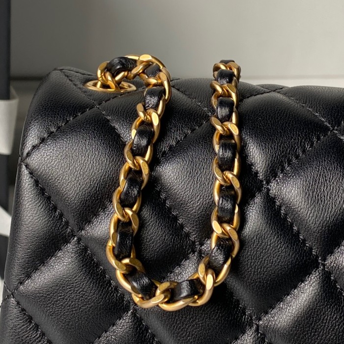 25C Mini Classic Flap Bag with Pearl Crush “17cm”-036 =AS1786