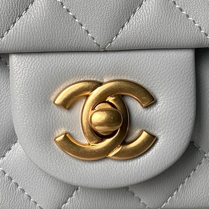 25C Mini Classic Flap Bag with Pearl Crush “17cm”-036 =AS1786