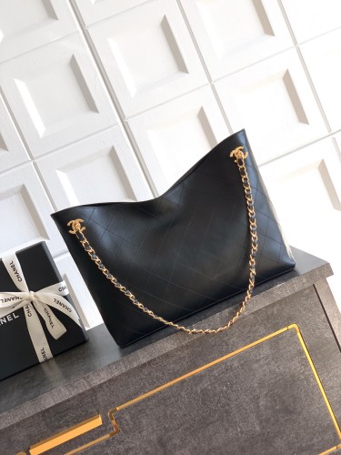 Large Quilted Shopping Tote with Chain “38x25x9.5cm”-008 =