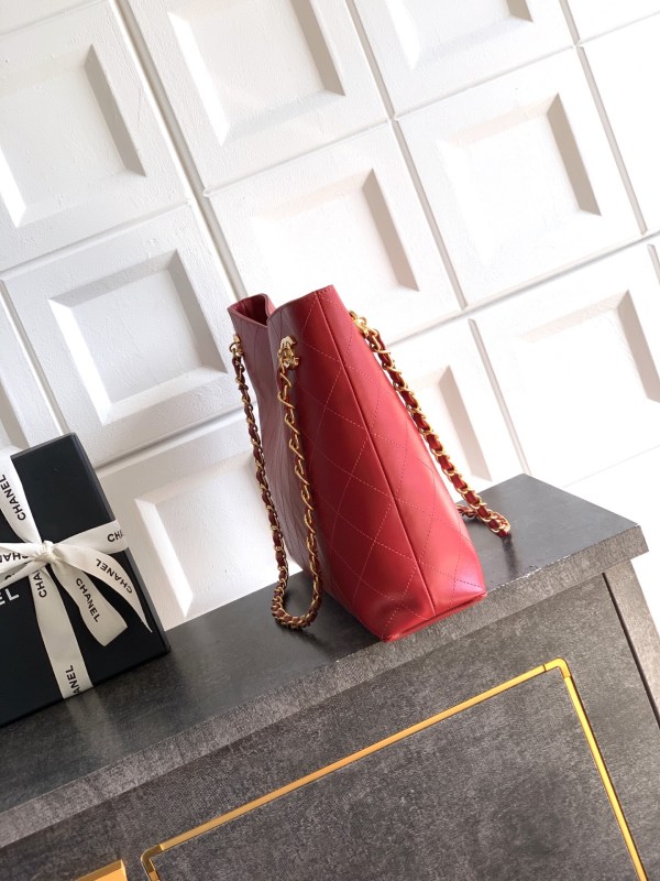 Large Quilted Shopping Tote with Chain “38x25x9.5cm”-008 =