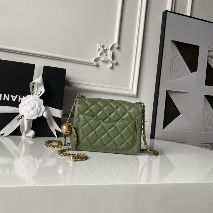25C Mini Classic Flap Bag with Pearl Crush “17cm”-036 =AS1786