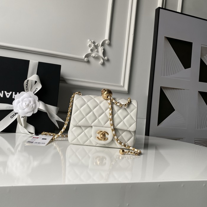 25C Mini Classic Flap Bag with Pearl Crush “17cm”-036 =AS1786
