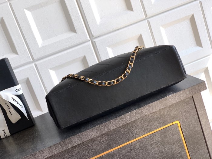 Large Quilted Shopping Tote with Chain “38x25x9.5cm”-008 =