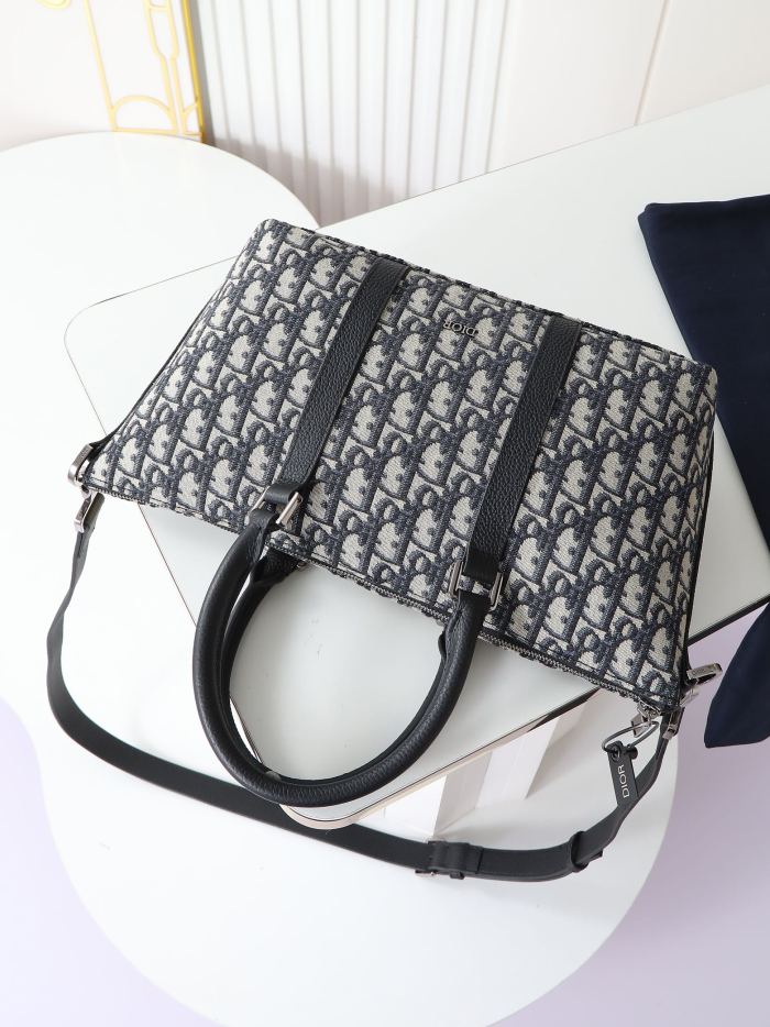 Weekender 25 “31 x 18 x 12 cm”-004=