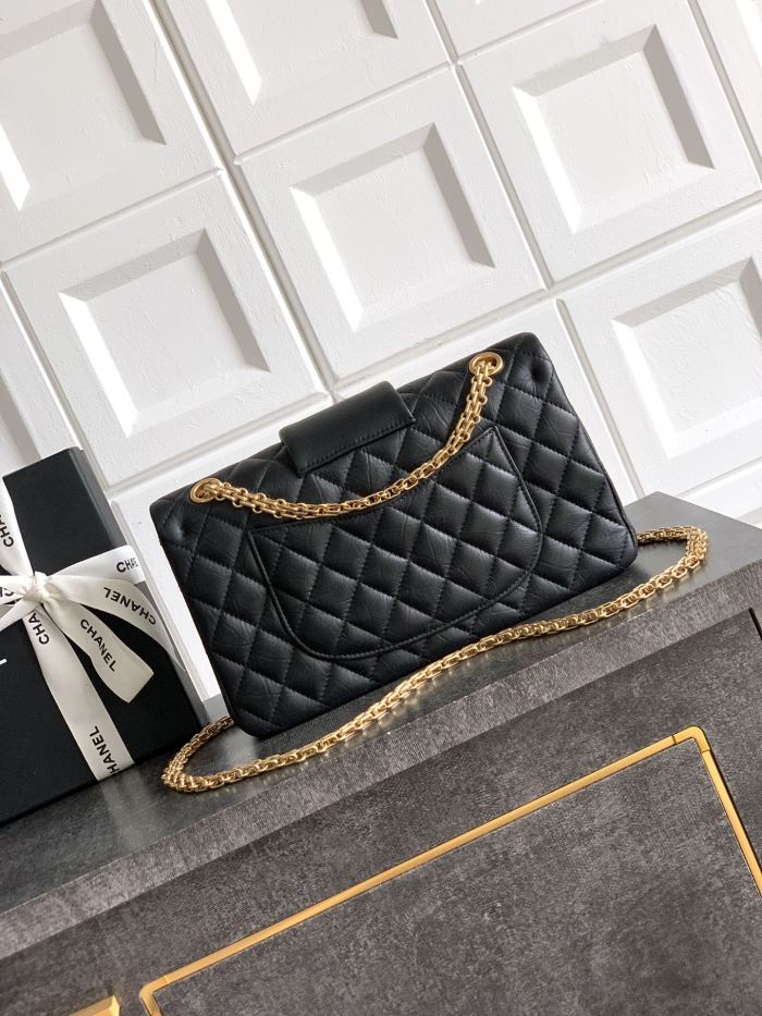 25K Medium Flap Bag with Badge Embellishments “25.5cm”-0511 =AS5852