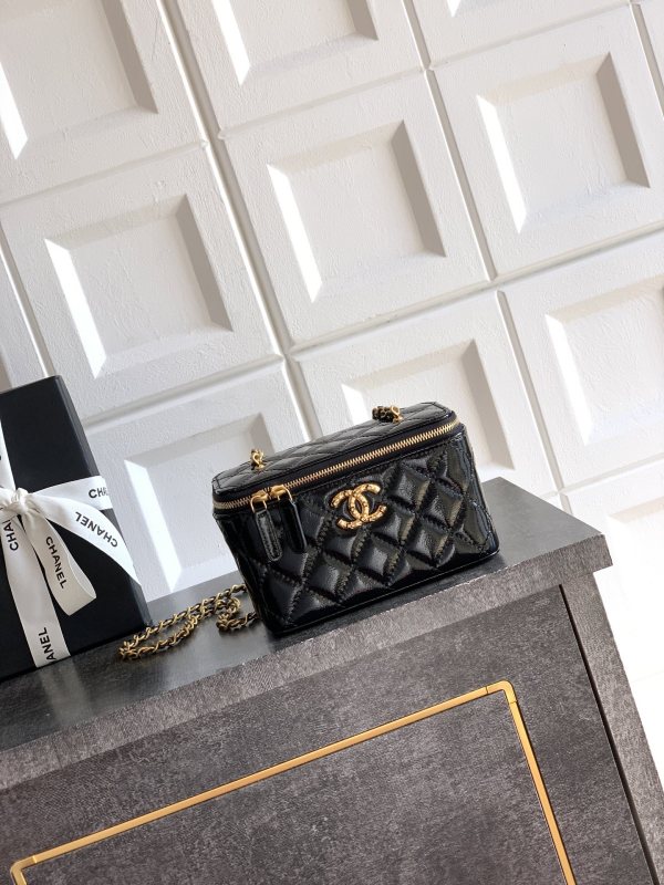 26C Small Vanity Case with Chain “9.5x17x8cm”-006 =