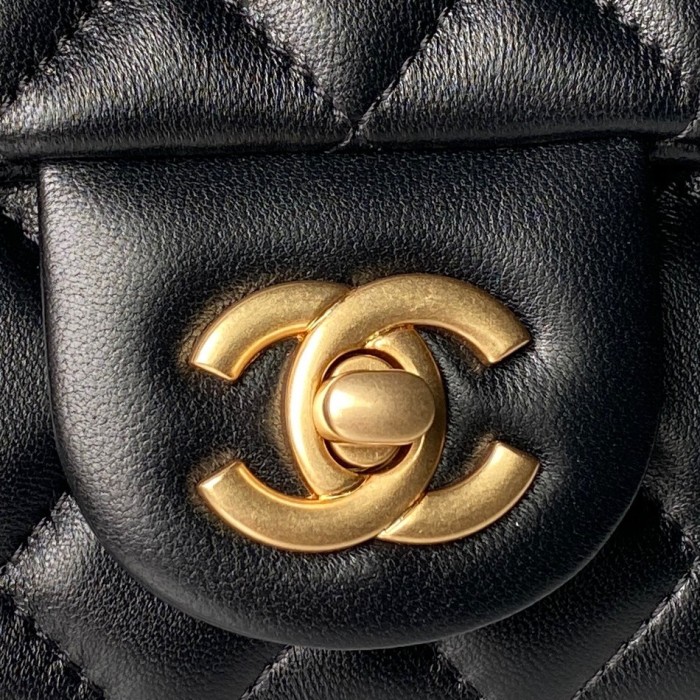 25C Mini Classic Flap Bag with Pearl Crush “17cm”-036 =AS1786