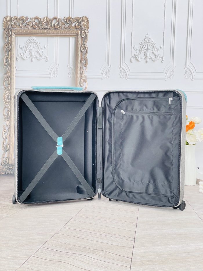 Luggage DISNEY 20 inch - 0061