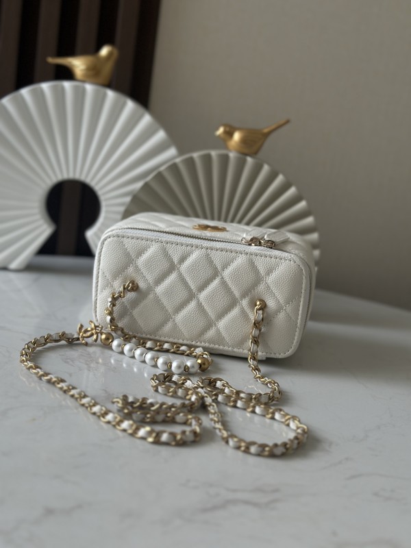 Small Vanity Case with Pearl Chain “9.5x17x8cm”-006 =