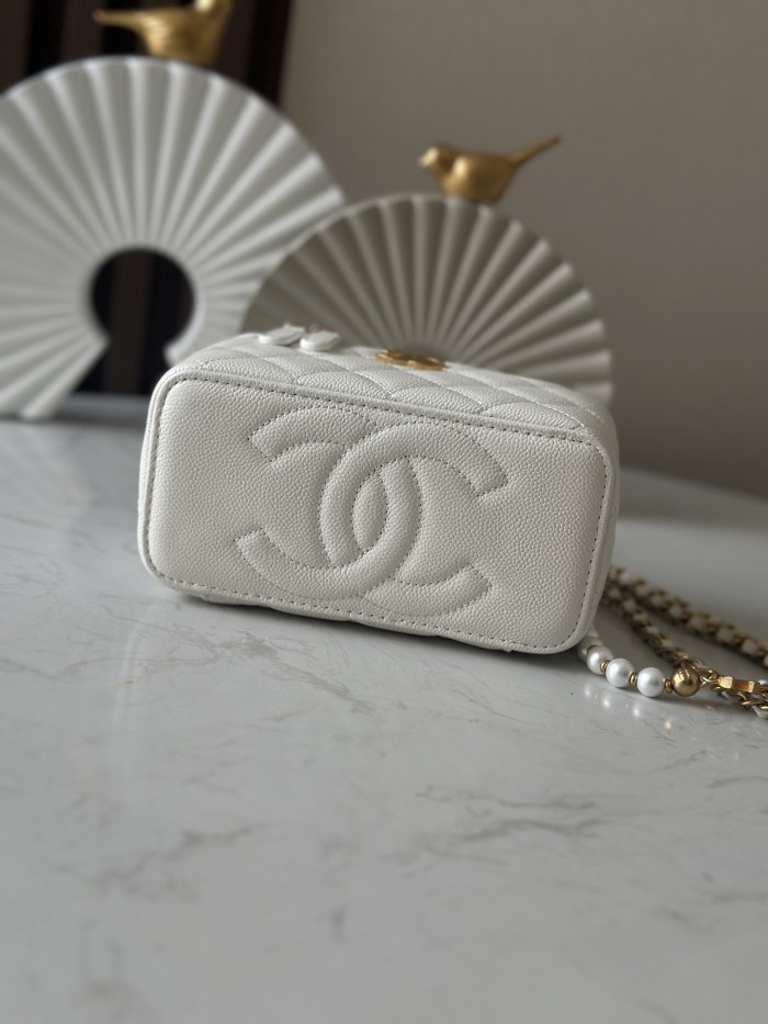 Small Vanity Case with Pearl Chain “9.5x17x8cm”-006 =
