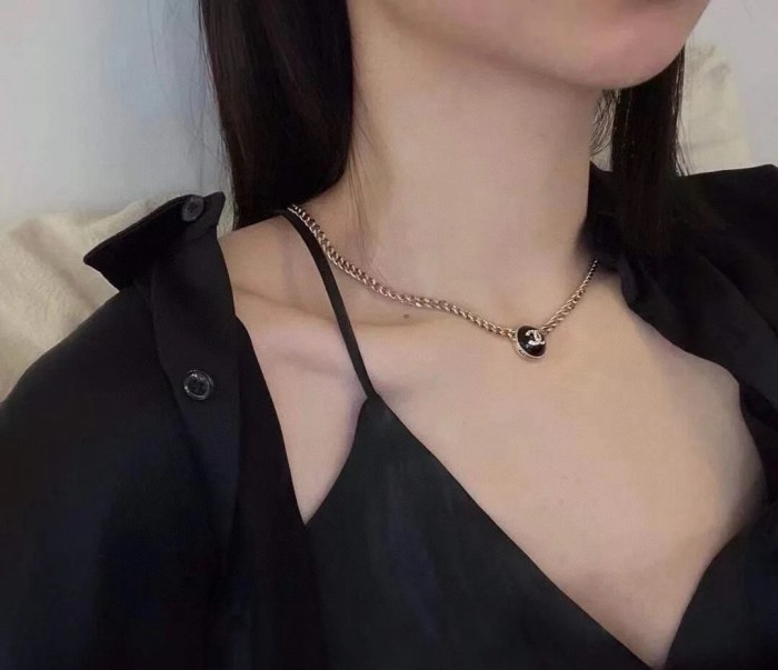 Necklace 05=