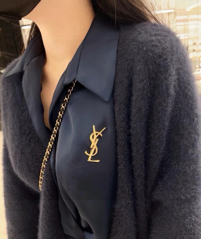 Brooch 54=