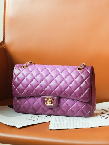 Classic Flap Medium “25.5x15.5x6.5cm”-009 =
