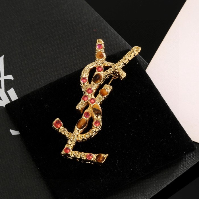 Brooch 55=