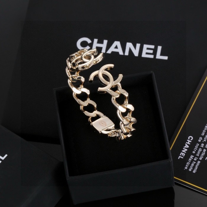 Barcelet 05=