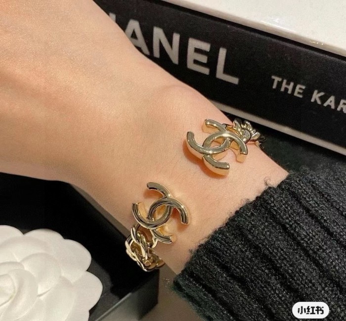 Barcelet 05=