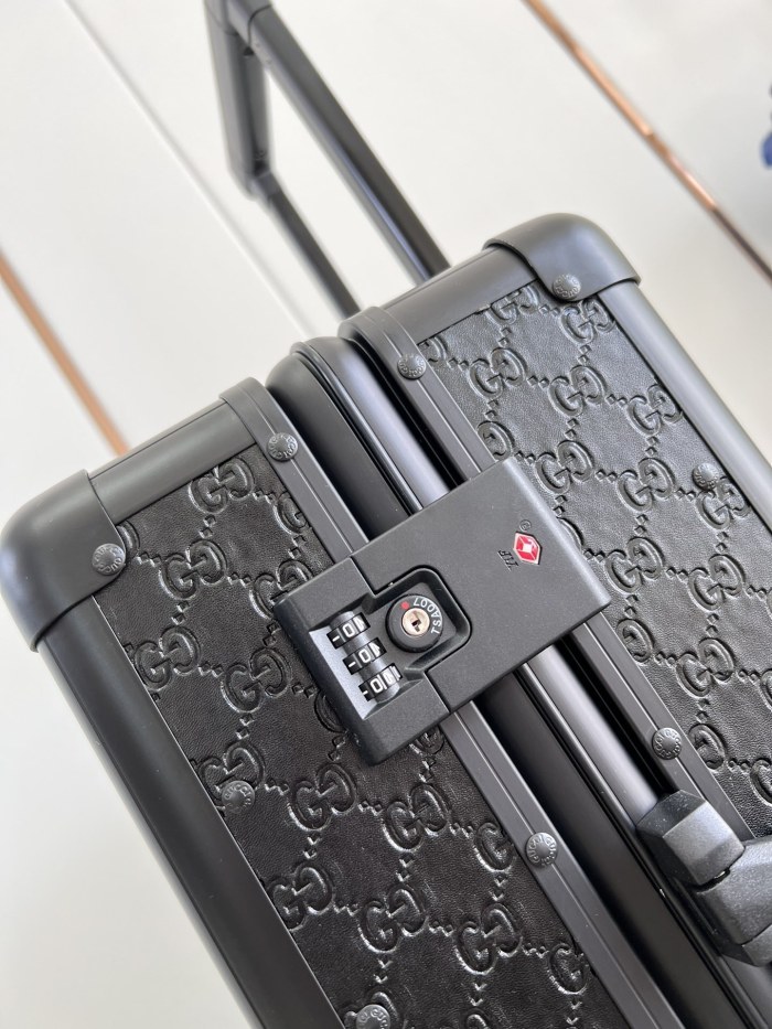 Luggage 20 inch  -006