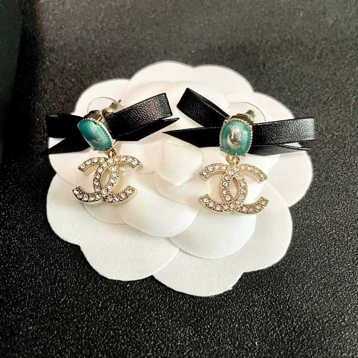 Earring 08=
