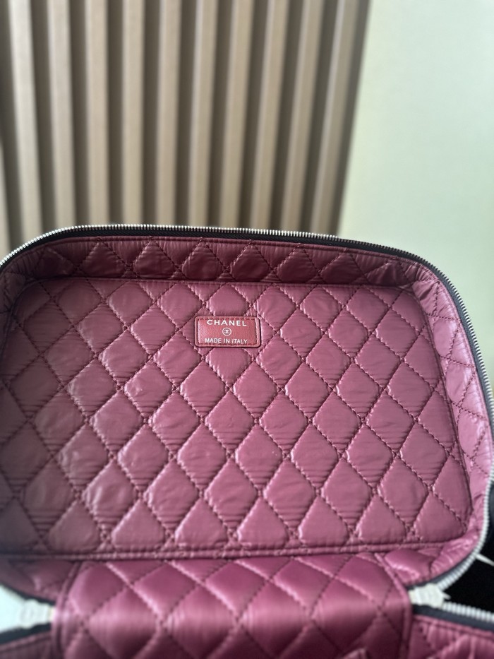 Vanity Case with Top Handle “25x16x18cm”-055 =2228