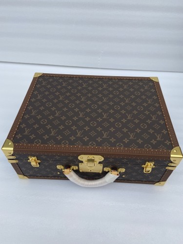 Pyramide  “40 45 50 60 70 80 inch”-0051 0061 0061 0071 0081 0091