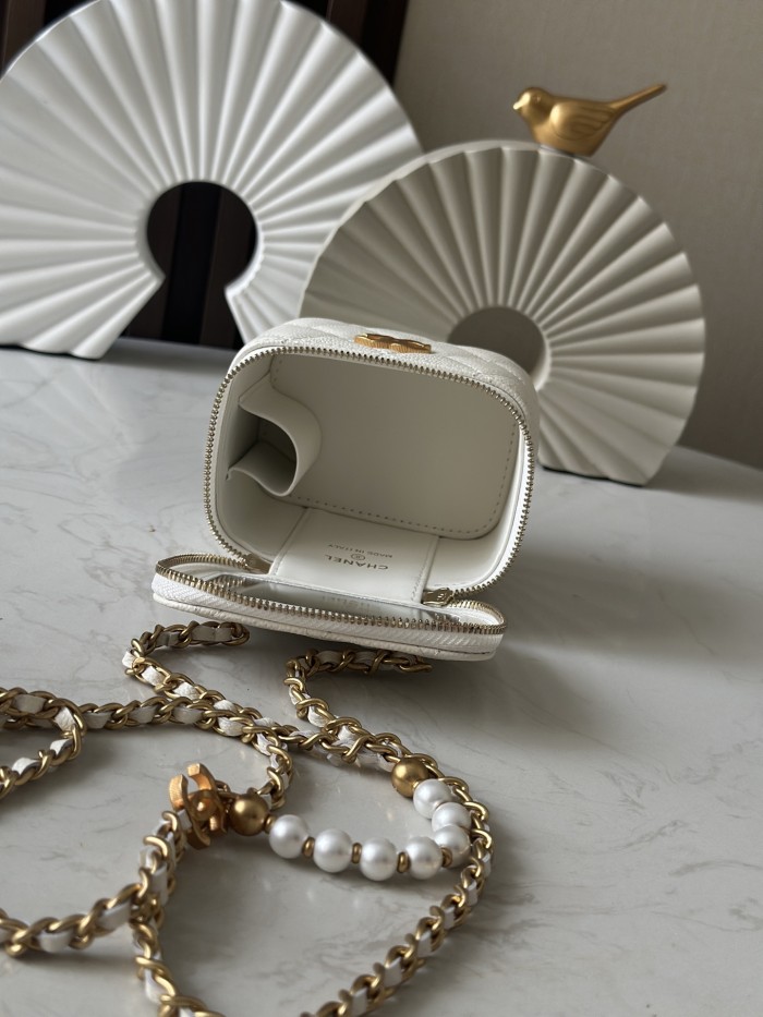 Mini Vanity Case with Pearl Chain “10.5x8.5x7cm”-085 =