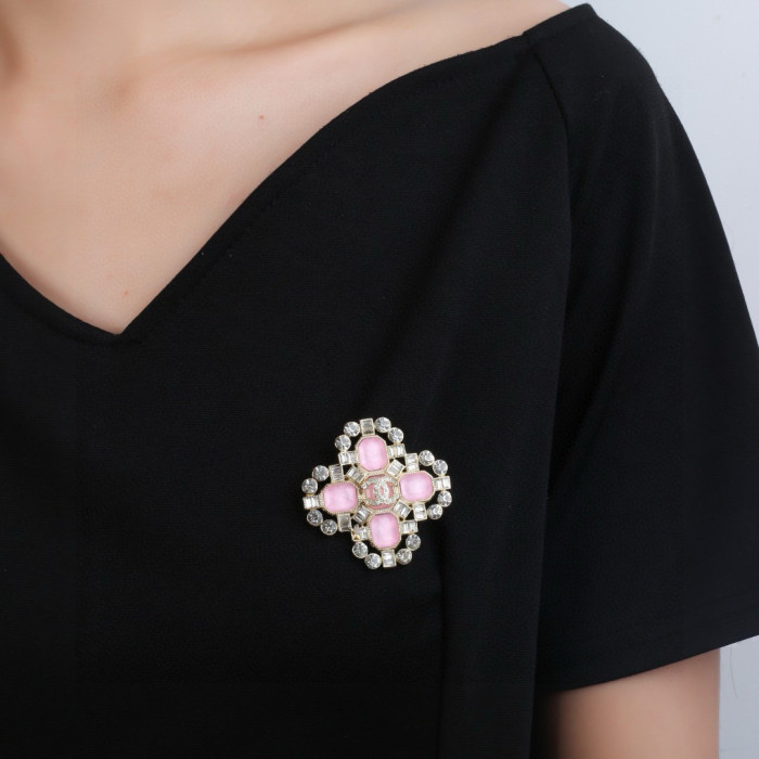 Brooch 55=